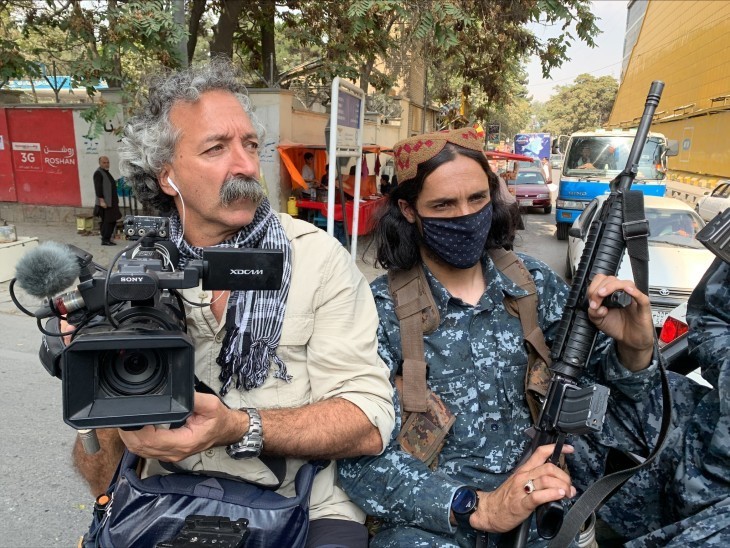 Guerre en Ukraine : Paris rappelle l’obligation des forces armées à « protéger les journalistes ».