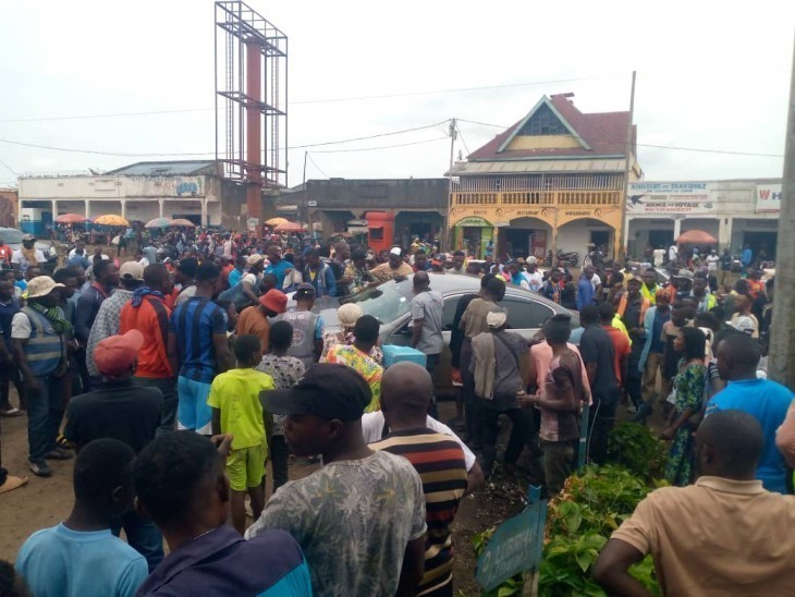 Beni : Vive tension à Kasindi après la découverte d'une arme à feu dans une voiture de taxi