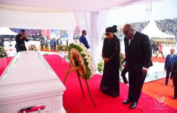 RDC : Le couple présidentiel a rendu hommage à Blanche Kandolo Tunasi, l’épouse du Pasteur Marcello