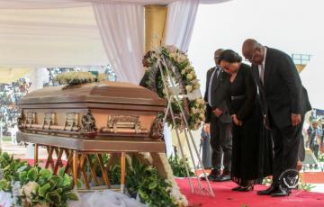 RDC : Le couple Présidentiel a rendu un dernier hommage au Pasteur Léonard Baruti