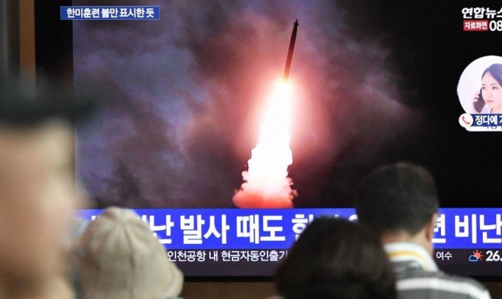 Critiquée pour avoir lancé 2 missiles balistiques, la Corée du Nord accuse Joe Biden «d’ingérence»