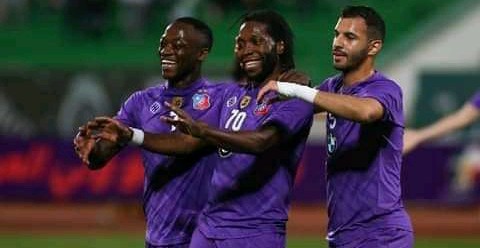Koweït : Dieumerci Mbokani à nouveau buteur, son club qualifié en demi-finales d la coupe du Prince