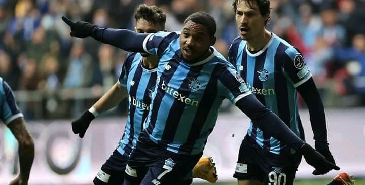 RDC-Maroc: vers un retour de Britt Assombalonga chez les léopards ?
