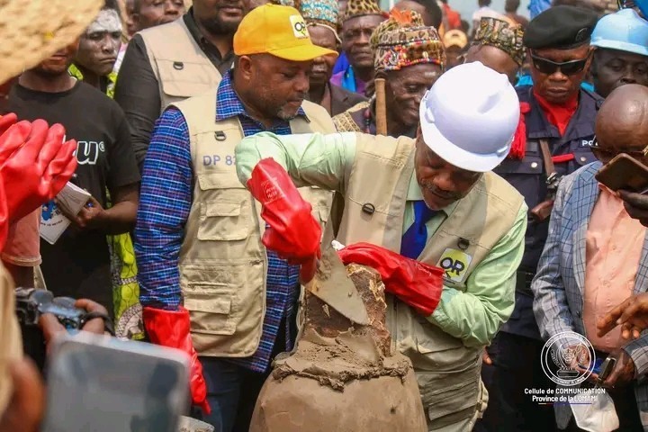 Lomami : Lancement des travaux du pont Kazadi Musoko sur la rivière Tshidivuila